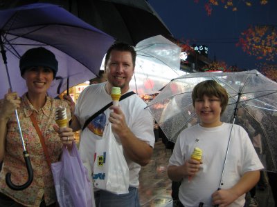 YUM!! There were like 30 (or was it 31?) flavors to choose from, VERY tasty. I got melon, and Bec put me to sleep w/ choc/van.