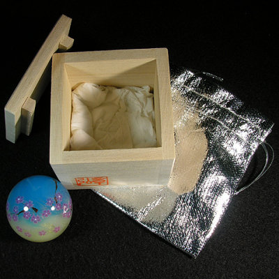 Many of Aki's marbles come in a nice little baggie, tucked inside a perfect little wooden box.