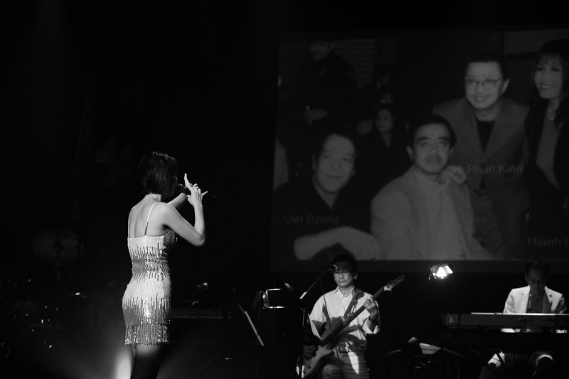 ca si Thu Minh