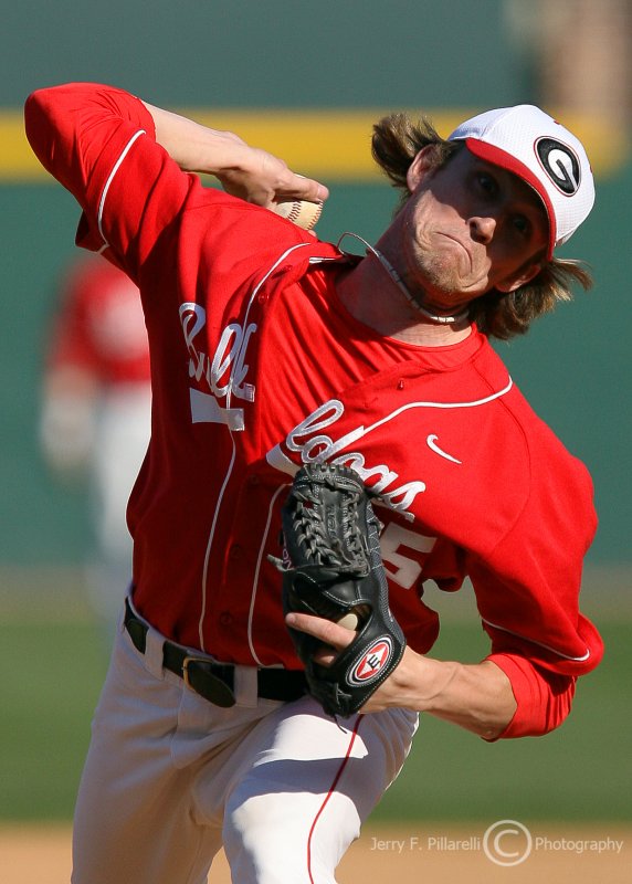 Georgia Bulldogs closing P Joshua Fields