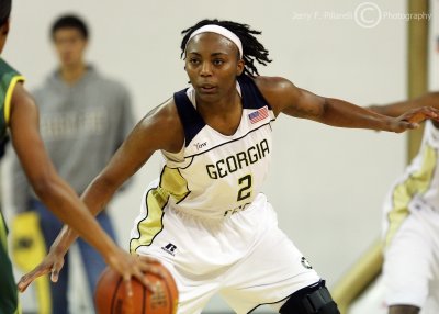 Yellow Jackets G Bennett squares up on defense