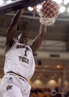 Georgia Tech G Shumpert slam dunk