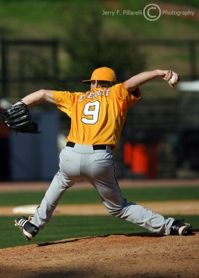 UT relief P Aaron Everett delivery