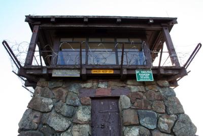 g3/17/628717/3/55396481.day706_tamalpais_fire_tower.jpg