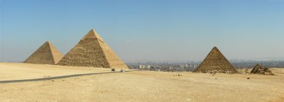 Pyramids Of Giza_16.JPG