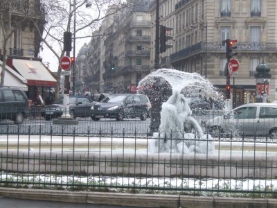 L  Jardin du Luxembourg - Snow - 01