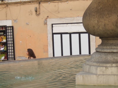RB5b  Fountain.JPG