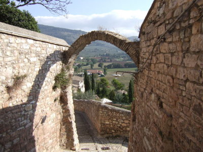 SE2 View through arch.JPG