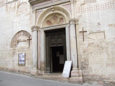 SJ1 Main church - contains famous paintings.JPG