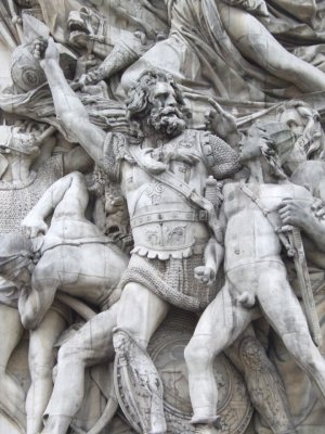 TA3 Arc de Triomphe - detail.JPG