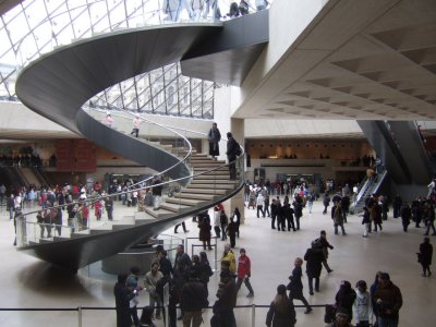 TN3 Louvre - spiral staircase.JPG