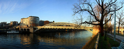 La passerelle du RER