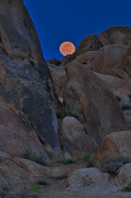 Rising Moon, Alabama Hills, California