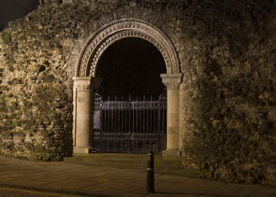 Rochester Castle Gate_1179.jpg
