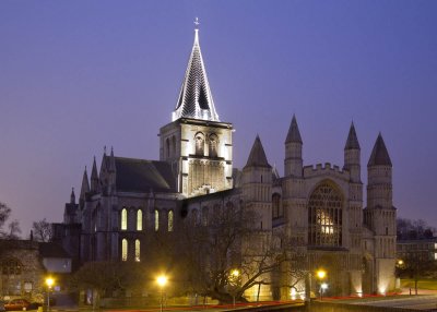 Rochester Cathedral at Night_1176.jpg