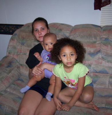 Amanda, Zoe and Keira Spencer 2005