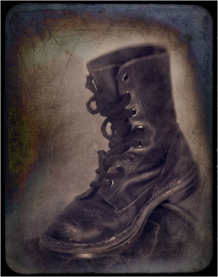My armyboots after to many kilometers.