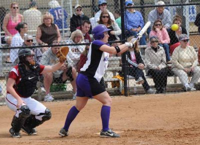 LindsayB's High Bunt