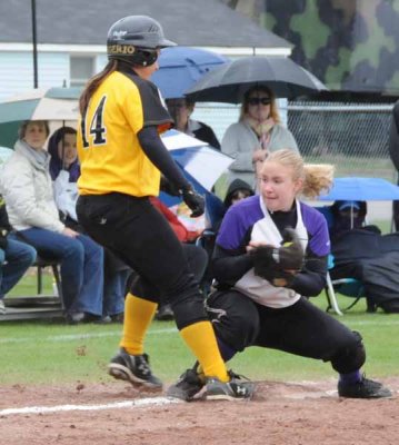 Carleen Tags Her Out at 3rd