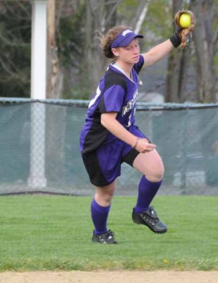 KellyL Shows Ball after Rolling Catch