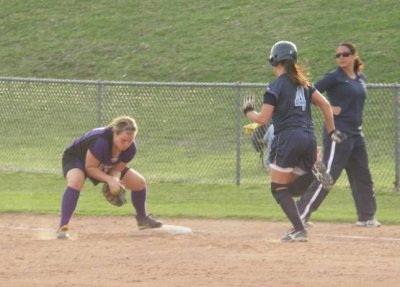 KellyE Covers On A Bunt