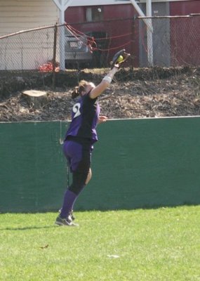 Lindsay Makes the Catch