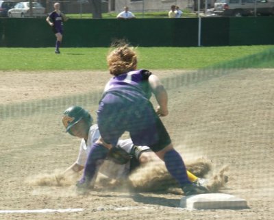 KellyL Makes the Tag (for the out)