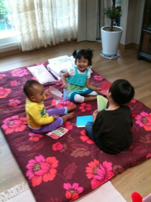 Playing with cousins @ Seoul