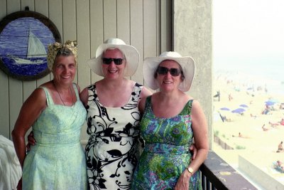 Madeline, Angela Marie, Helen at Ocean City