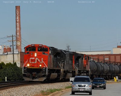 Road and rail traffic in Reidsville by the Lucky Strike.jpg