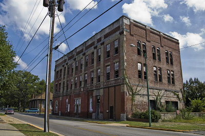 another old abandoned building in Anniston
