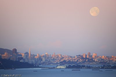 San Francisco Moonset