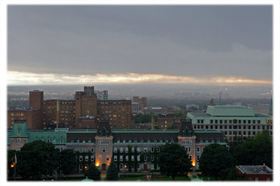 _DSC0250.Look down from St Joseph cathedral-Montreal