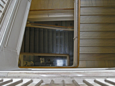 Portland Library StepsBy Lois Ann