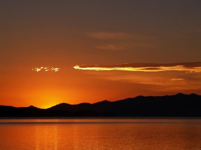 Sunrise over Lake Yellowstone  Barry