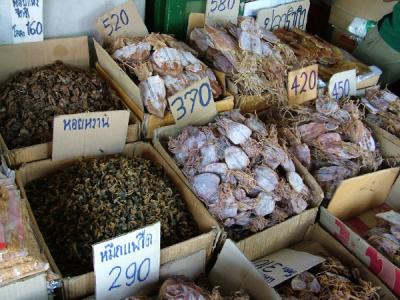 Dried seafood for sale near Wat Pho