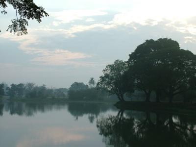Sunrise in Siam's ancient capital, Ayuthaya