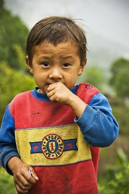Boy in a village above Ranjung