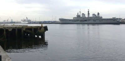 HMS Illustrious on the River Tyne