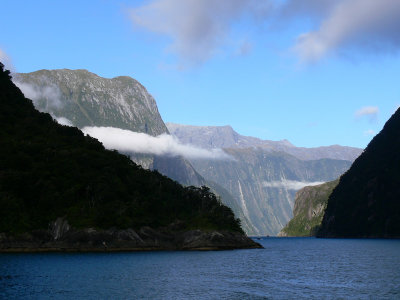 073_Milford Sound-2.jpg