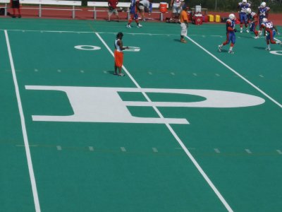 2006_0909Football20060008.JPG