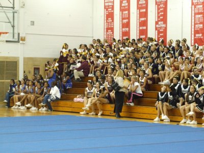 2007_1101FootballCheering0001.JPG