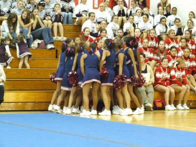 2007_1101FootballCheering0045.JPG