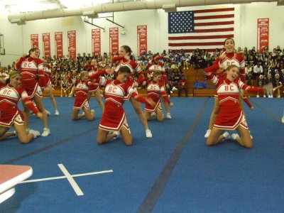 2007_1101FootballCheering0053.JPG