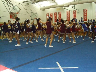2007_1101FootballCheering0057.JPG