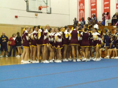 2007_1101FootballCheering0059.JPG
