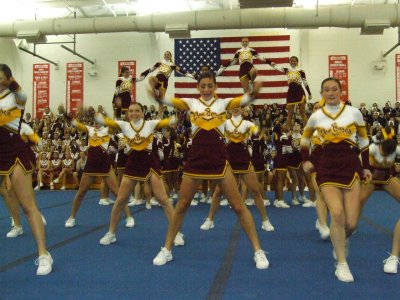 2007_1101FootballCheering0069.JPG