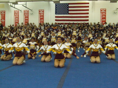2007_1101FootballCheering0070.JPG
