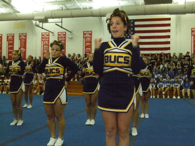 2007_1101FootballCheering0073.JPG