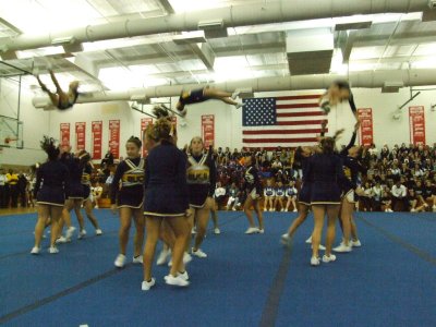 2007_1101FootballCheering0077.JPG